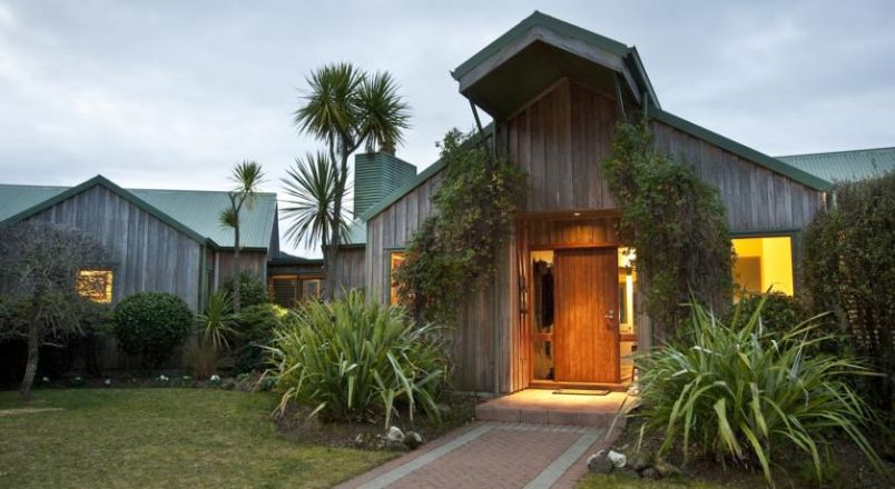 Whakaipo Lodge